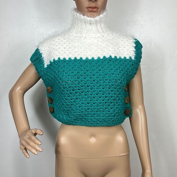 Hand Knitted White Turquoise Short Sleeve Turtleneck Crop Sweater Size XS/S - Picture 1 of 5